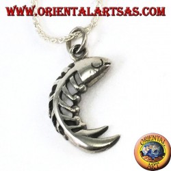 Silver herringbone pendant