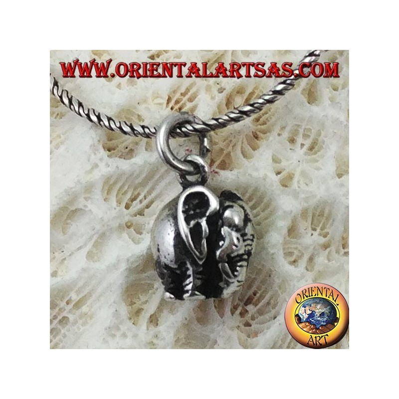 Silver elephant pendant with three-dimensional down proboscis