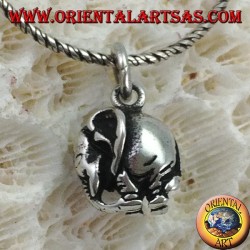 Silver elephant pendant with three-dimensional down proboscis