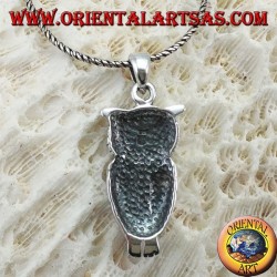 Colgante en forma de búho en plata