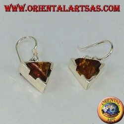 Boucles d'oreilles pendantes simples en argent avec ambre triangulaire