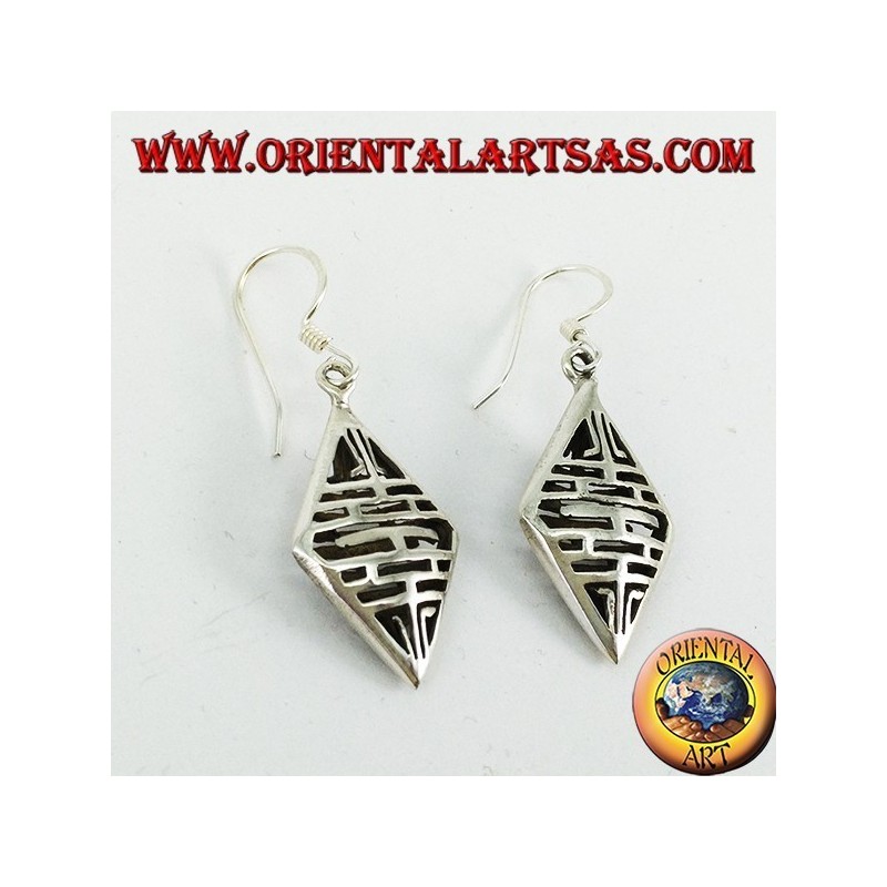 Drop earrings in silver with perforated rhombus
