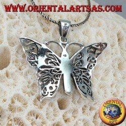 Pendentif en argent sous la forme d'un grand papillon