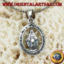 Silberner Anhänger mit der Madonna von Lourdes