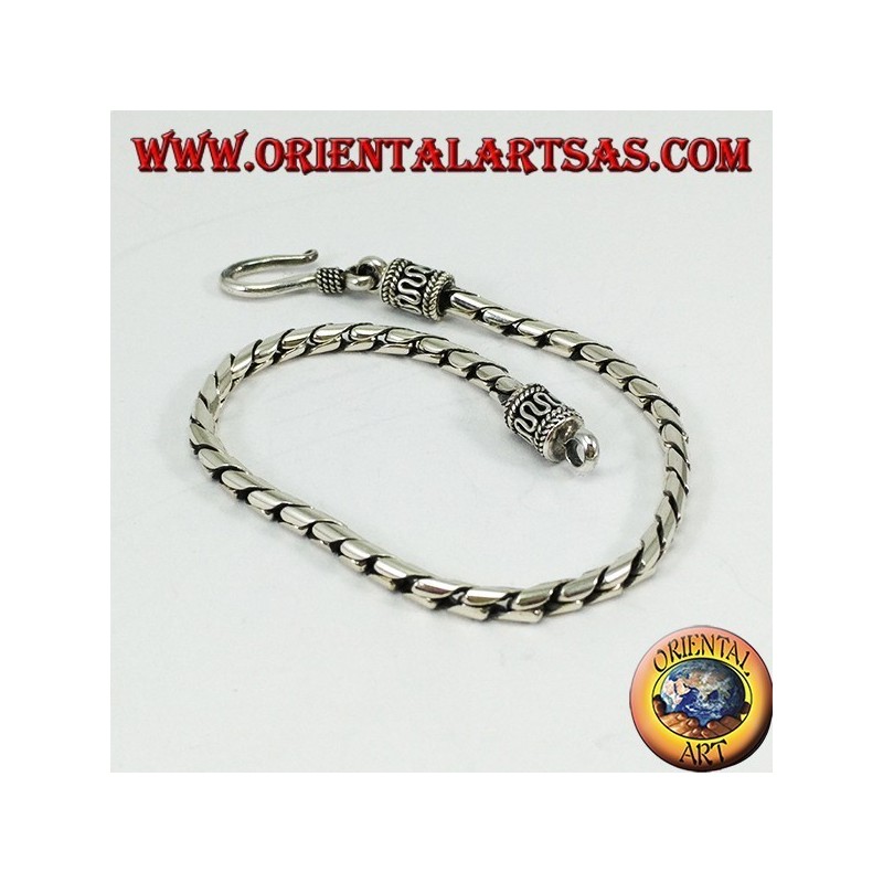 Silver bracelet with round joint