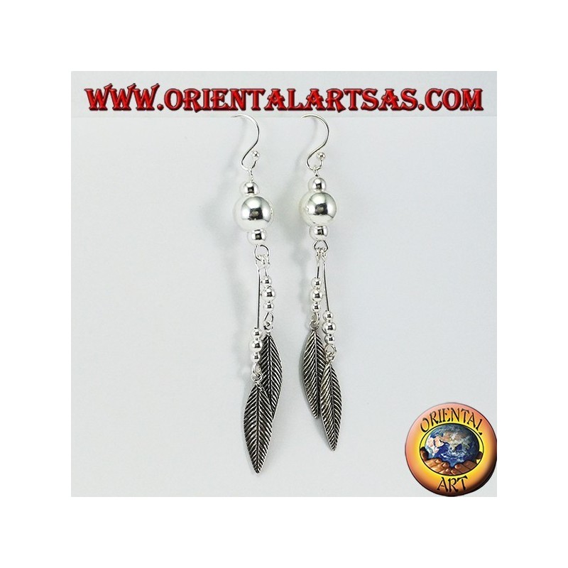 Pendientes de plata con esferas largas con dos plumas