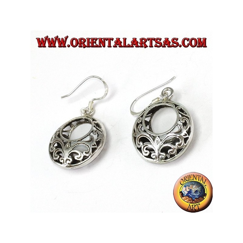 Perforated round silver earrings