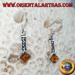 Boucles d'oreilles en argent incrustées d'ambre carré