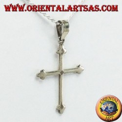 Silver pendant with simple anchored cross