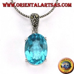 Colgante de plata con topacio azul ovalado