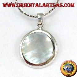 Pendentif en argent avec nacre ronde