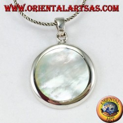 Pendentif en argent avec nacre ronde