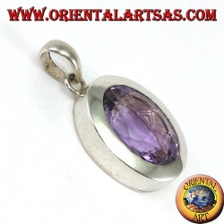 Pendentif en argent avec une belle vraie améthyste naturelle avec un cadre simple