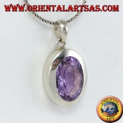 Colgante de plata con una hermosa amatista natural con un marco simple