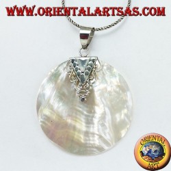 Pendentif avec nacre ronde et crochet en argent fait à la main
