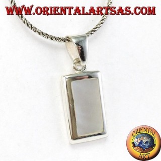 Pendentif en argent avec un ensemble de nacre rectangulaire