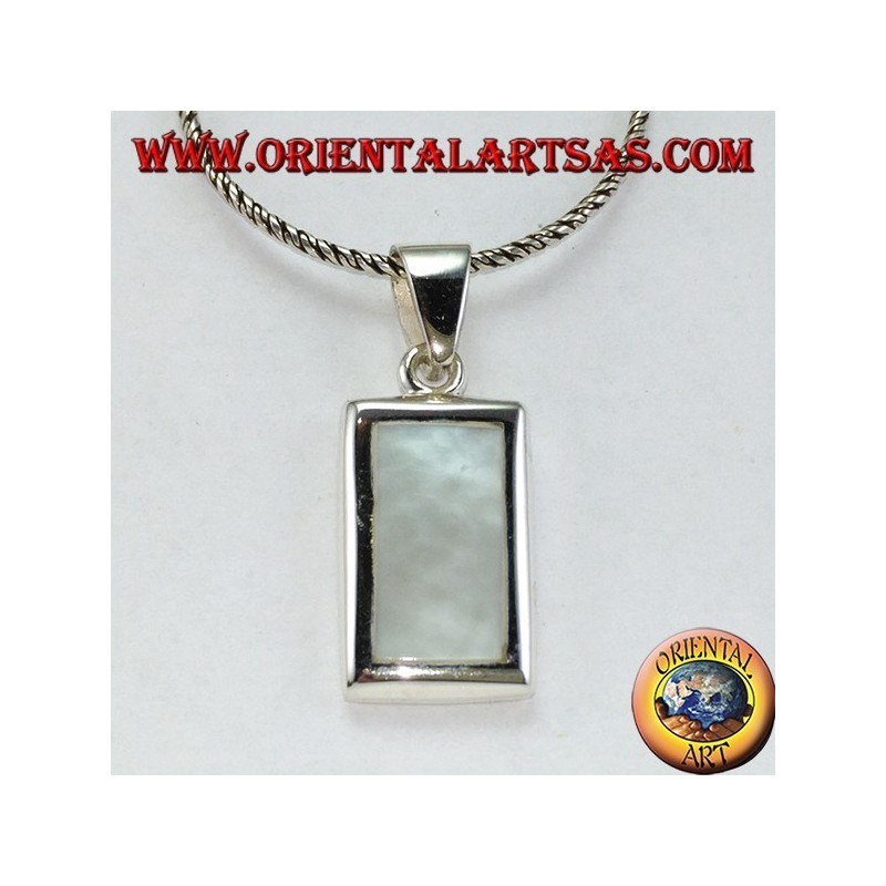Colgante de plata con un conjunto de madreperla rectangular