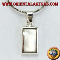 Colgante de plata con un conjunto de madreperla rectangular