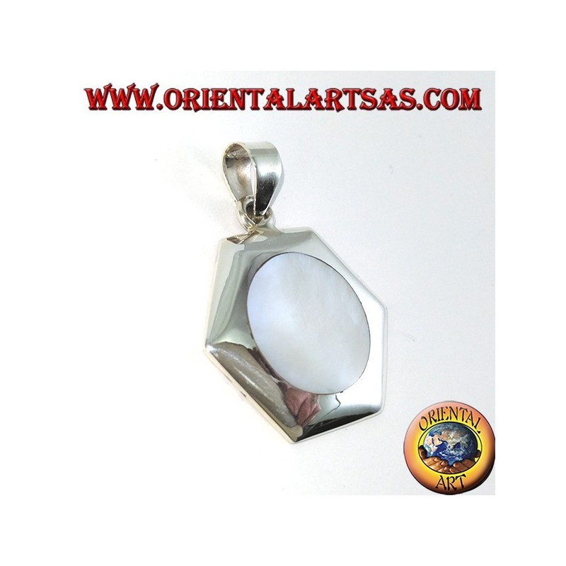 Hexagonal silver pendant with round mother-of-pearl