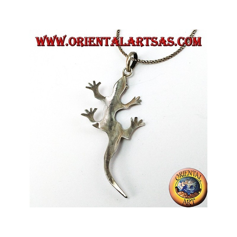 Anhänger in Gecko Silber mit Nieten auf der Rückseite