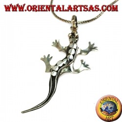Colgante en plata gecko con tachuelas en la parte posterior