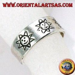 Silver ring from feet or phalanx with inlaid sun