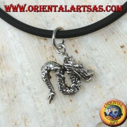 Pequeño dragón chino colgante en plata