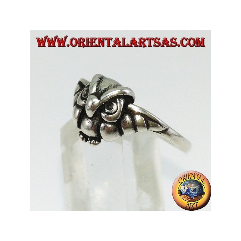 Small silver ring with owl