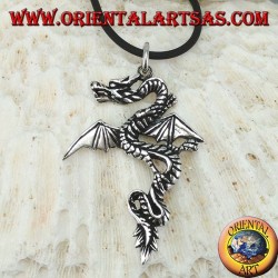 Pendentif en argent, dragon celtique avec des ailes ouvertes
