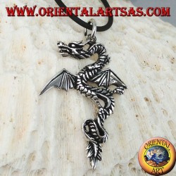 Colgante de plata, dragón celta con las alas abiertas