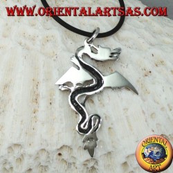 Pendentif en argent, dragon celtique avec des ailes ouvertes