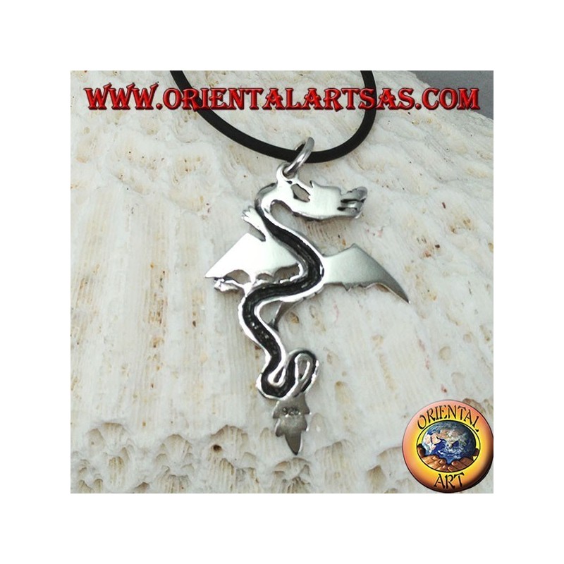 Pendentif en argent, dragon celtique avec des ailes ouvertes
