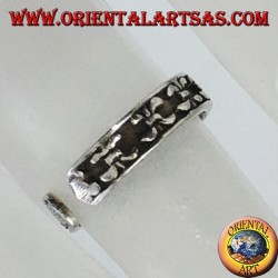 Silver ring from feet or phalanx with lilies