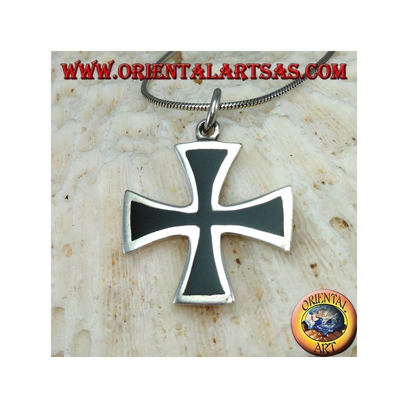 Croix pendentif des Templiers (croix de fer)