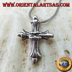 Colgante de plata con cruz bizantina