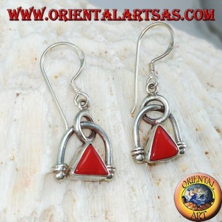 Pendientes de plata con coral natural triangular