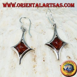 Belles boucles d'oreilles en argent avec de l'ambre