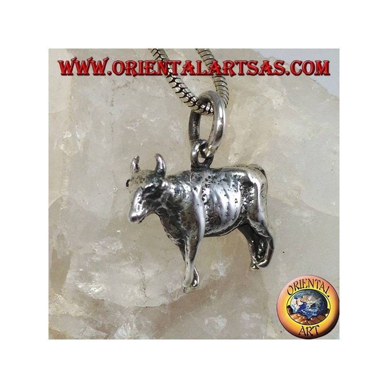 Pendentif taureau en trois dimensions