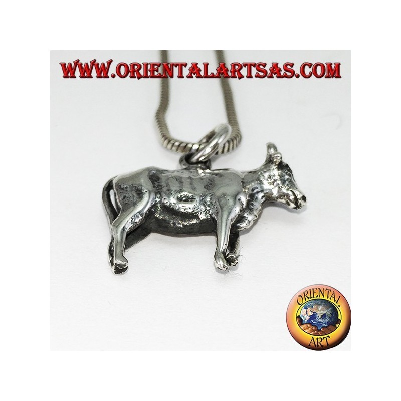 Three-dimensional bull silver pendant