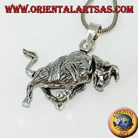 Ciondolo in argento toro tridimensionale mobile muove gambe e testa