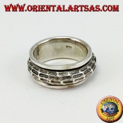Band ring in silver Convex antistress swirled and carved