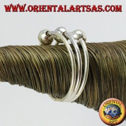 Bague en argent avec pieds ou phalanges à trois fils avec trois sphères