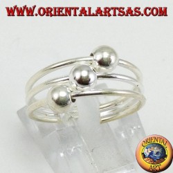 Silver ring with feet or three-wire phalanxes with three spheres