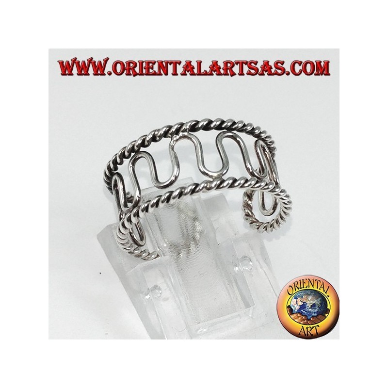 Silver ring burnished by feet or phalanx, wave wire