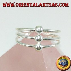Silver ring with feet or three-strand phalanxes with three aligned spheres