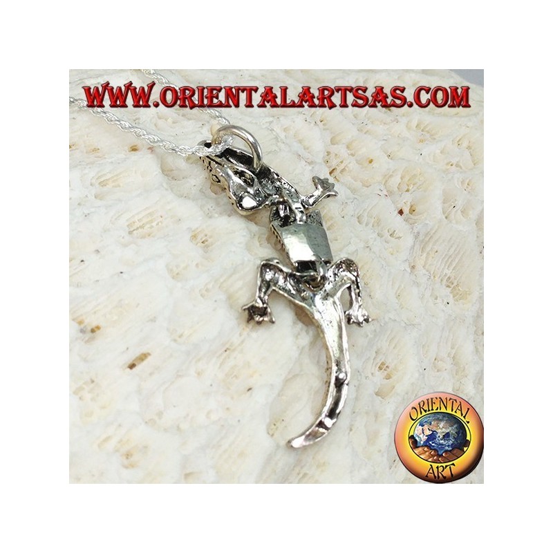 Pendant in silver, Gecko mobile gecko with head up
