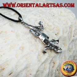 Pendant in silver, mobile gecko with head facing down