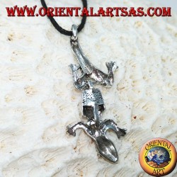 Pendant in silver, mobile gecko with head facing down