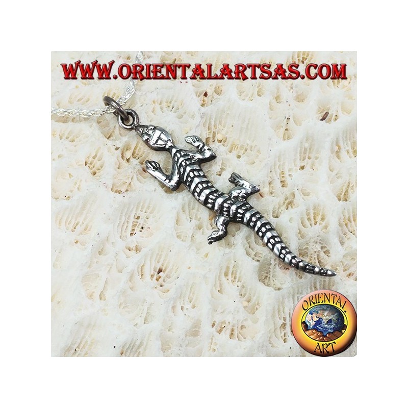 Pendentif en lézard argenté