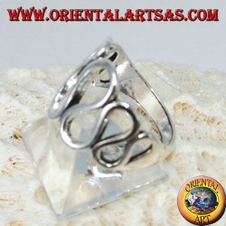 Silver ring with waved waves